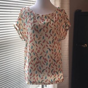 The Loft Parrot Top 🦜